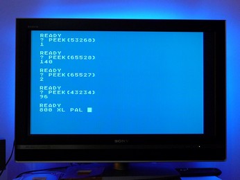PAL Atari 800XL PEEKs to important addresses